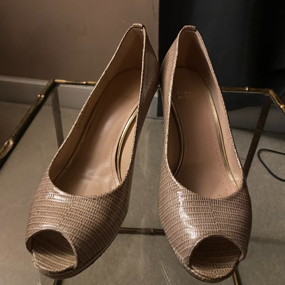Stuart Weitzman Pump